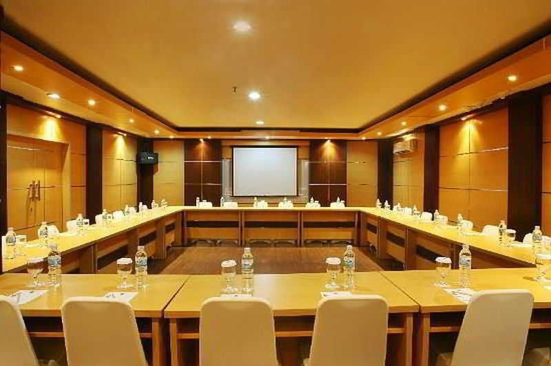 Tamarin Hotel Jakarta Manage By Vib Hospitality Management Exteriör bild