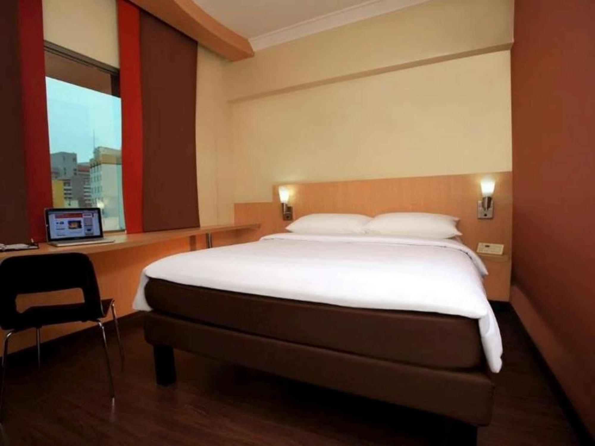Tamarin Hotel Jakarta Manage By Vib Hospitality Management Exteriör bild